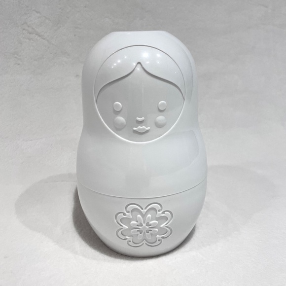 A Set of Six Nesting Measuring Cups – Nesting Dolls Design - Picture 12 of 14